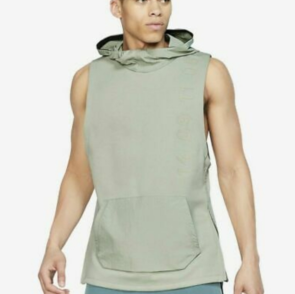 MEDIUM Nike Therma Tech Pack Hooded Sleeveless Top